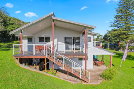Point Plomer Holiday Cabins